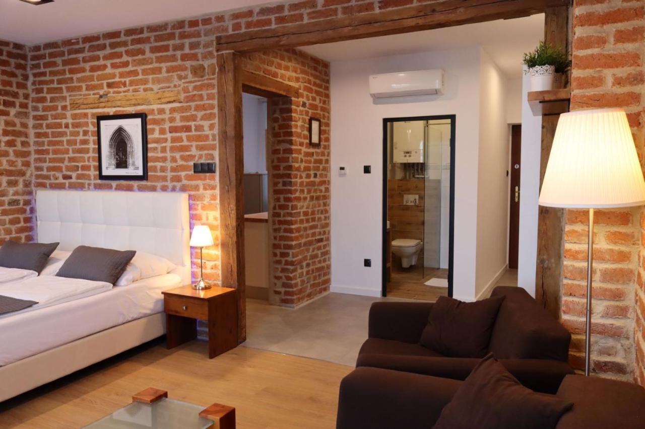 Apartament Przy Rynku Chełmno Esterno foto